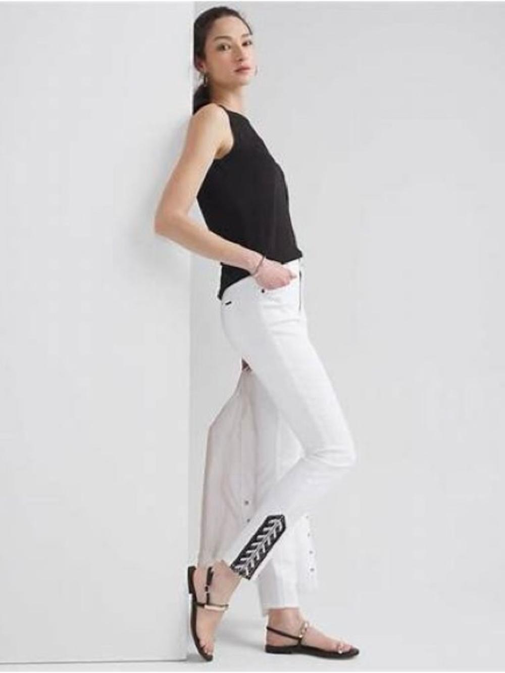 WHBM Women's Slim Ankle Jeans with Beaded Embroidered Zipper Hem, NWOT, Size 4